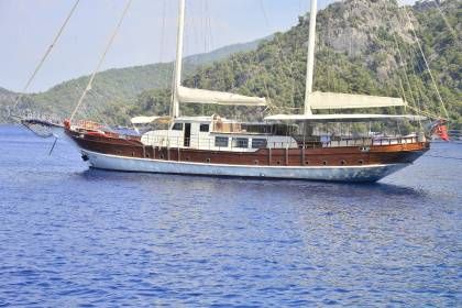 Berrak Su Gulet