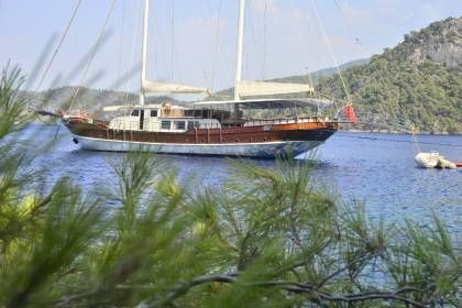 Berrak Su Gulet