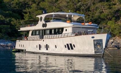 Simay S Trawler